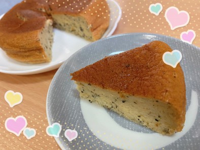 藍茶入り米粉のシフォンケーキの写真