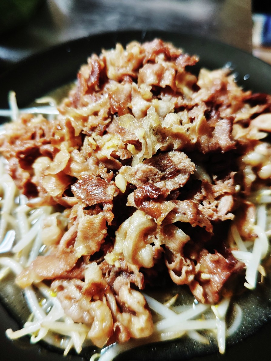 豚薄切り肉のニンニク醤油炒めの画像