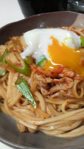 ご飯も進んじゃう!?豚キムチうどん♪