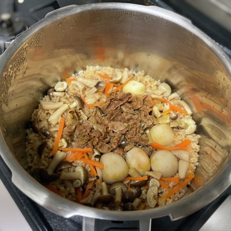牛肉と里芋の炊き込みご飯
