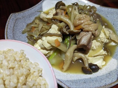 【じゃぶ】鶏肉、豆腐で作る郷土料理の写真