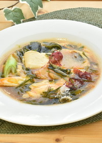 海藻サラダのキムチスープ