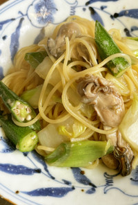 牡蠣と野菜のニンニク醤油味スパゲッティ