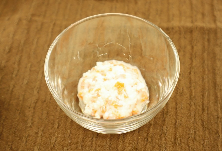 離乳食：にんじんのカッテージチーズあえの画像