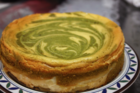 よもぎのマーブルチーズケーキ