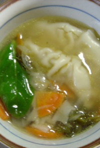 コンソメで簡単☆水餃子スープ