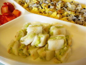 枝豆ポテトサラダのはんぺんはさみ