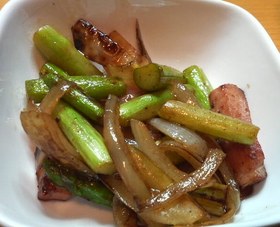 簡単★アスパラとベーコンのバター醤油炒め