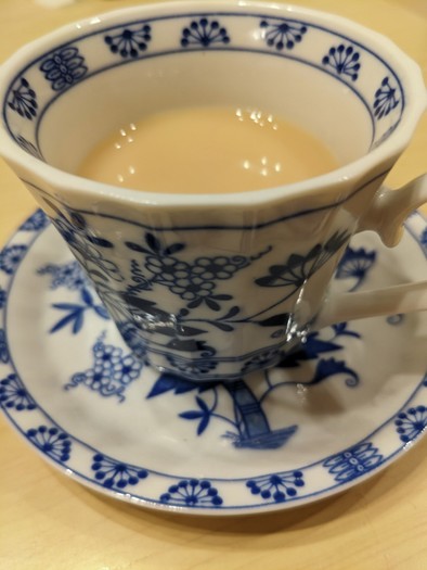 蜂蜜と練乳を入れたルイボスティーor紅茶の写真