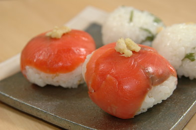 スモークサーモンのてまり寿司の写真