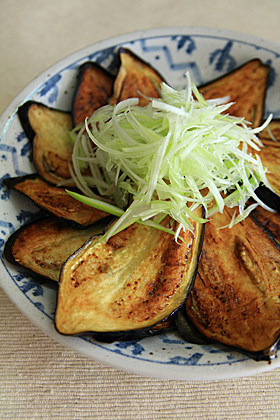 香ばしナスのネギぽん酢がけ