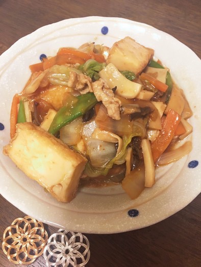 給食の「チャーシャン豆腐」♡赤みそ厚揚げの写真