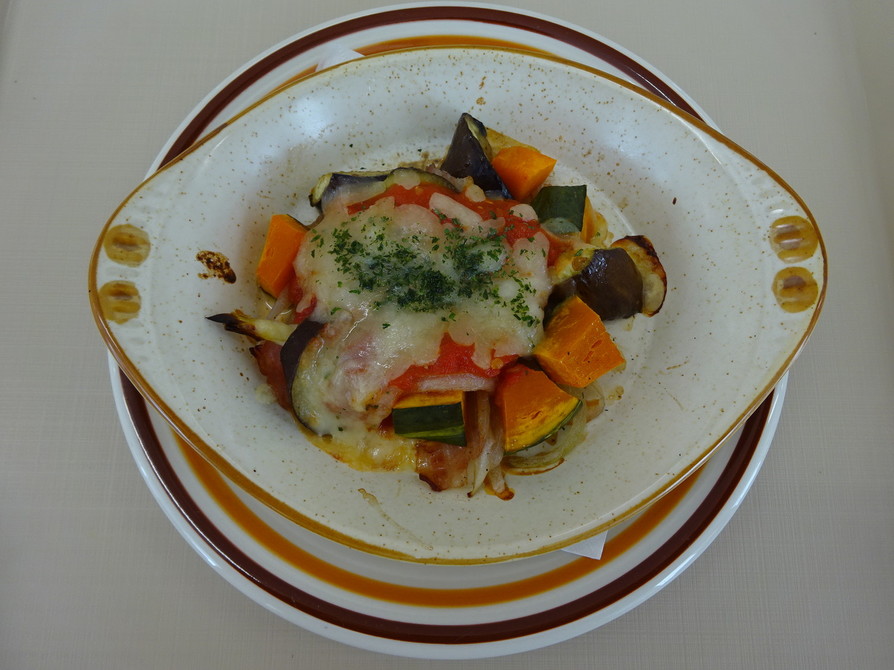 ゴロゴロ夏野菜のトマトグラタンの画像