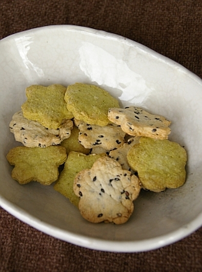 卵不使用：抹茶クッキー＆胡麻クッキーの写真