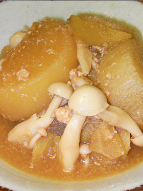 大根煮☆カレーやシチューの途中の煮汁で♪