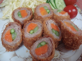 豚肉の野菜巻き巻きフライ★