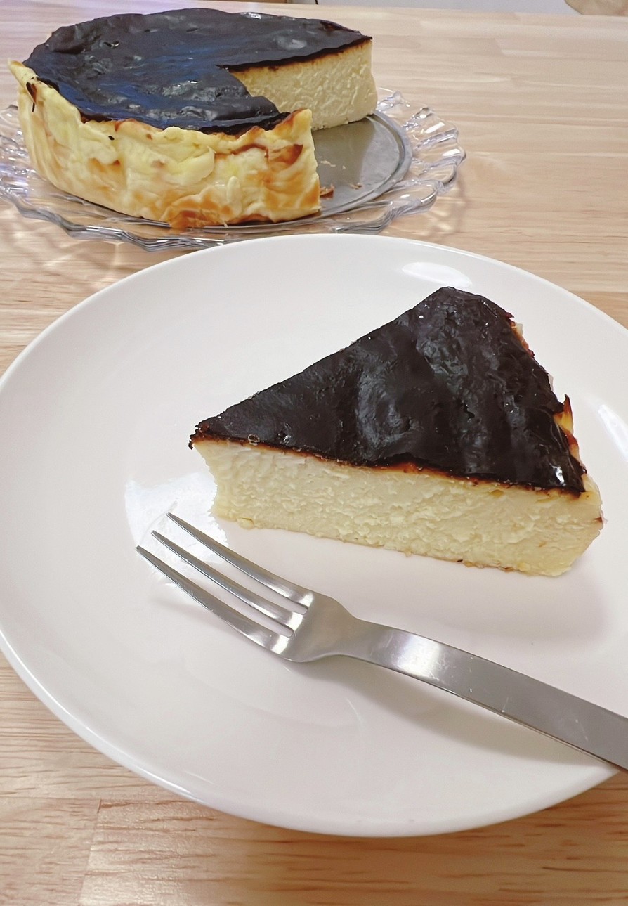 濃厚バスクチーズケーキの画像