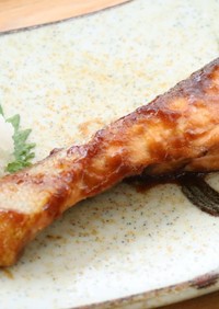 砂糖不使用！鮭の糀照り焼き