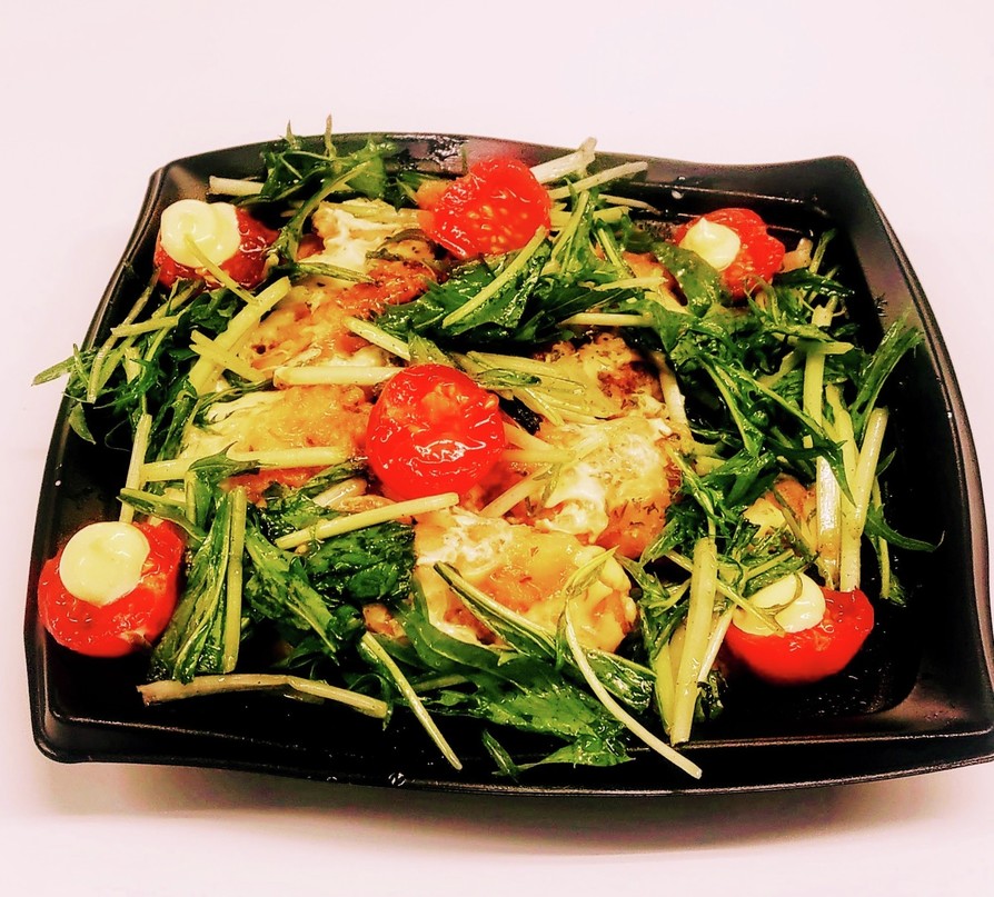 “鶏天ミニトマト水菜のタルタルマヨ丼”の画像