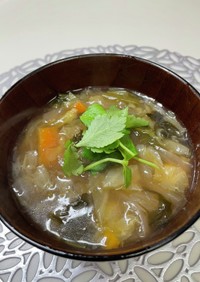 野菜だけでサンラータン風スープ