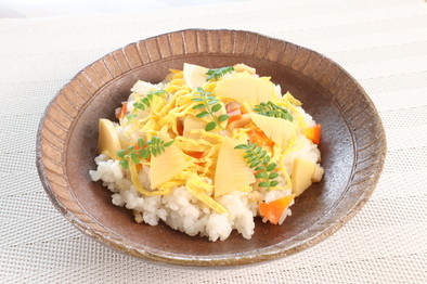 介護食　筍ちらし寿司の写真