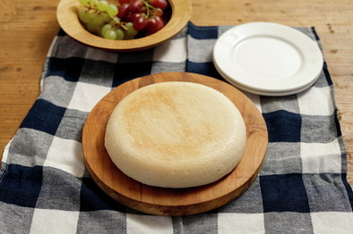 【小麦・乳・卵不使用】炊飯器で米粉パンの写真
