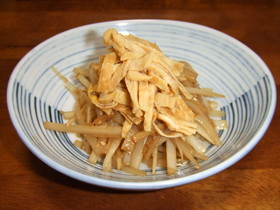 独活のきんぴら 錦糸玉子のせ