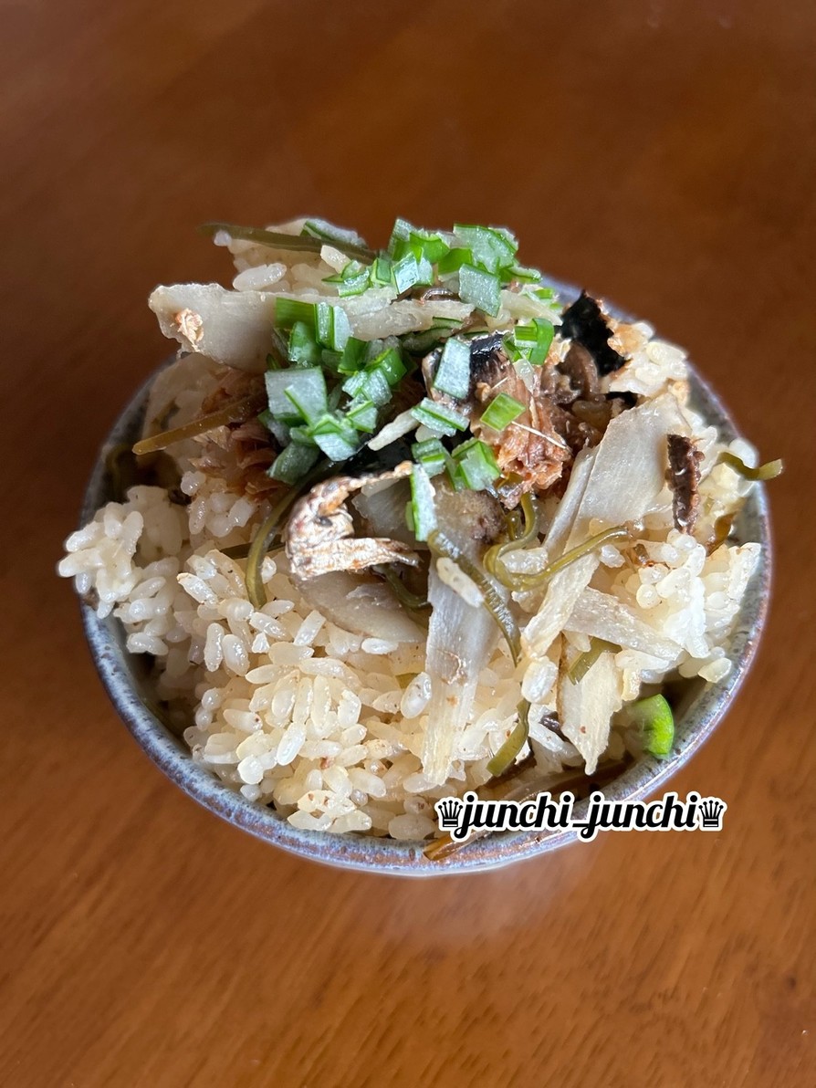 ☆サバ味噌缶で炊き込みご飯☆の画像