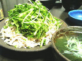 薬味たっぷり茹で鶏