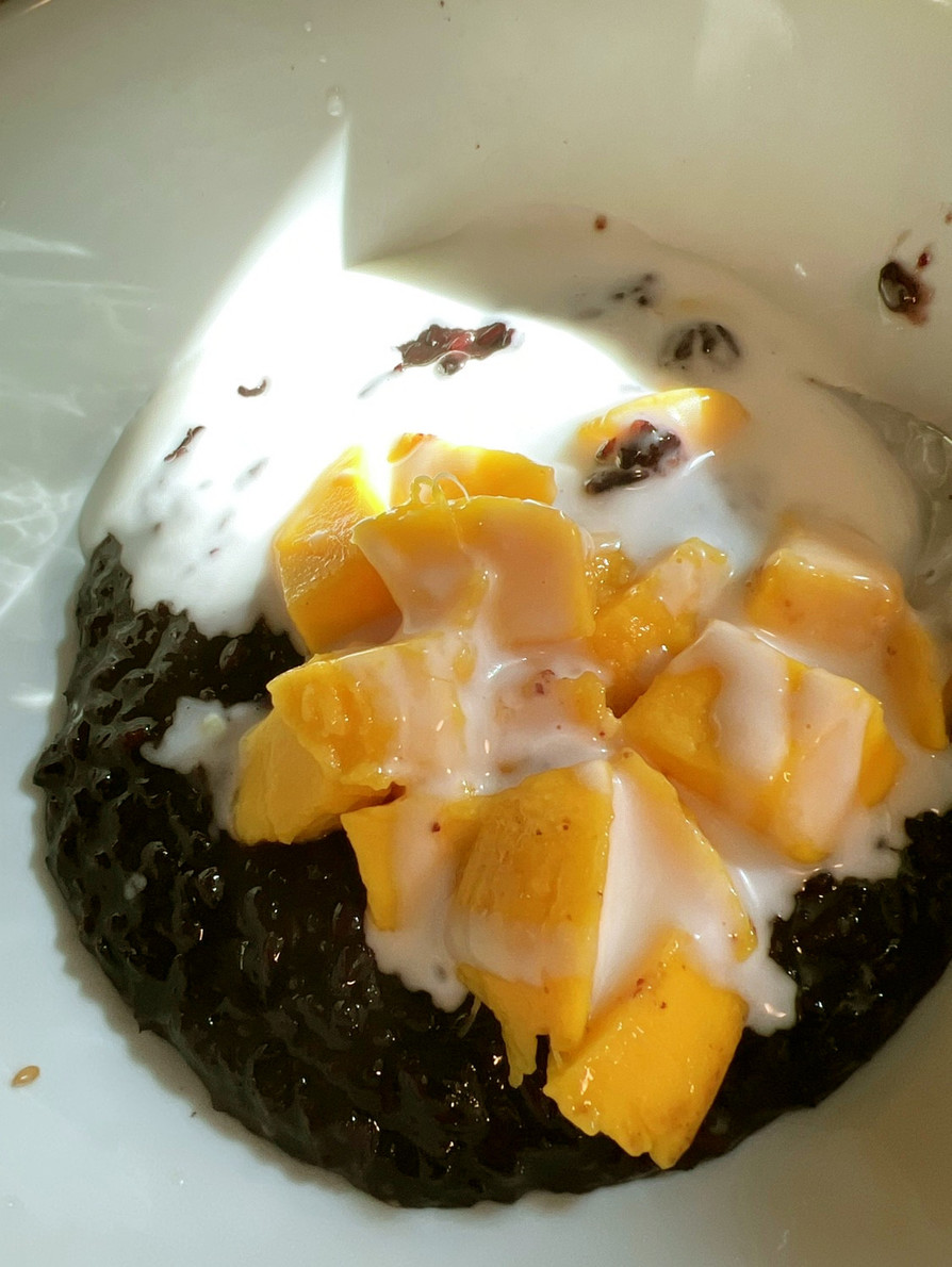 Best黒餅米とマンゴーデザート　タイの画像