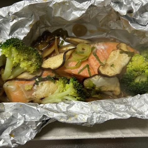 好きな野菜で簡単！鮭のホイル焼き