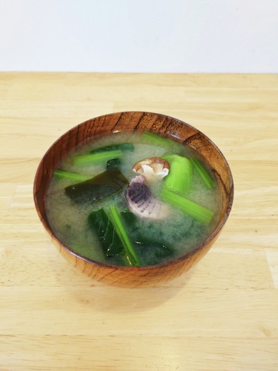まぐろのあらと小松菜のかんたん味噌汁の写真