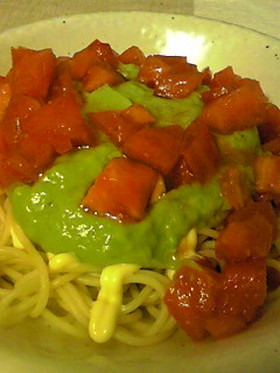 ☆アボカドクリームとトマトのパスタ☆