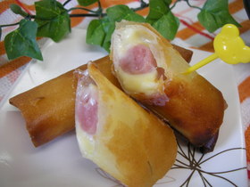 お弁当に♪チーズ&ウインナー春巻き