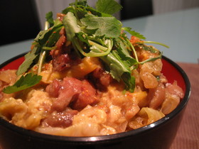 ★簡単&ゥマぃ♪春キャベツで焼き鳥丼★