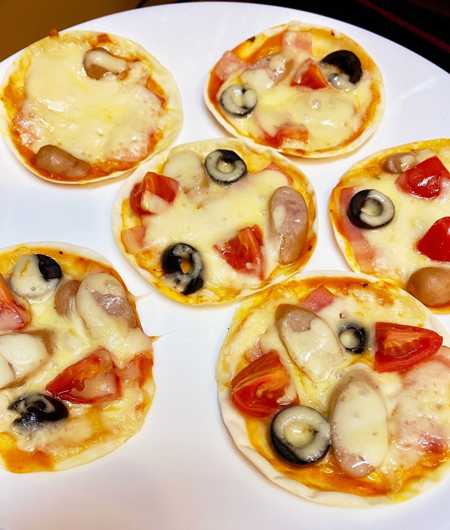 調理実習　餃子の皮ピザ作りの画像