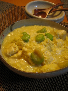 春のおばんざい・そら豆と豆腐の卵とじ