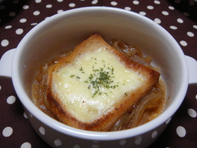 超簡単☆オニオングラタンスープ☆