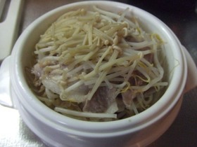 レンジで簡単!豚もやし