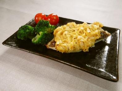 白身魚の洋風菜種焼き（主菜）の写真
