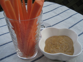 にんじんのごま味噌ディップ
