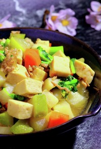 高野豆腐とたっぷり野菜の甘辛味噌煮