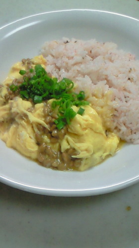 梅ごはんの納豆オムレツ