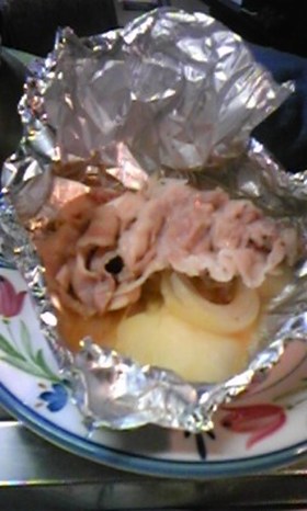ヘルシー☆豚肉ポテトのホイル焼き