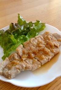 豚ロース肉のソテー〜オニオンソース〜