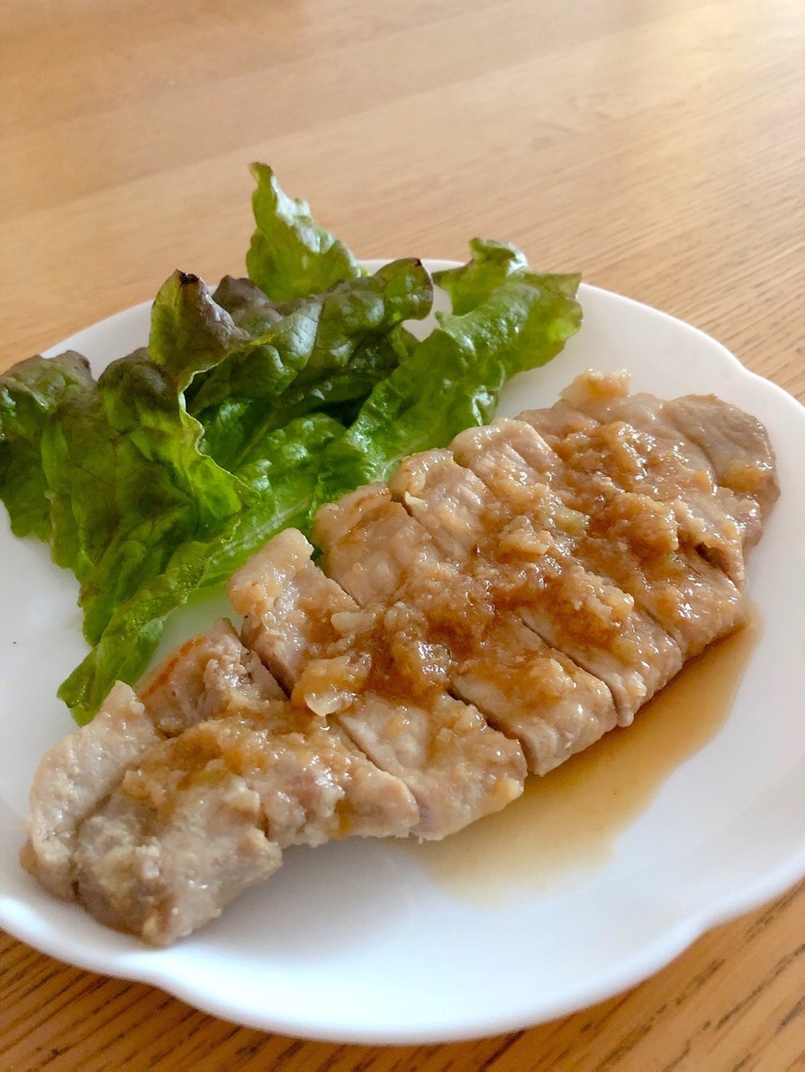 豚ロース肉のソテー〜オニオンソース〜の画像