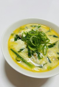 挽肉と豆腐のピリ辛スープ