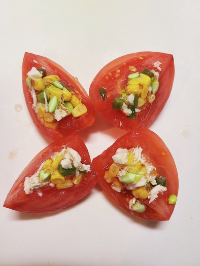 丸ごとトマトのゼリーサラダの写真