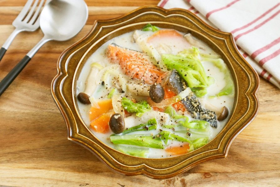 具だくさん♡鮭とキャベツの豆乳スープの画像