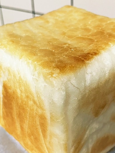 米粉100% 食パン　1斤型　の写真